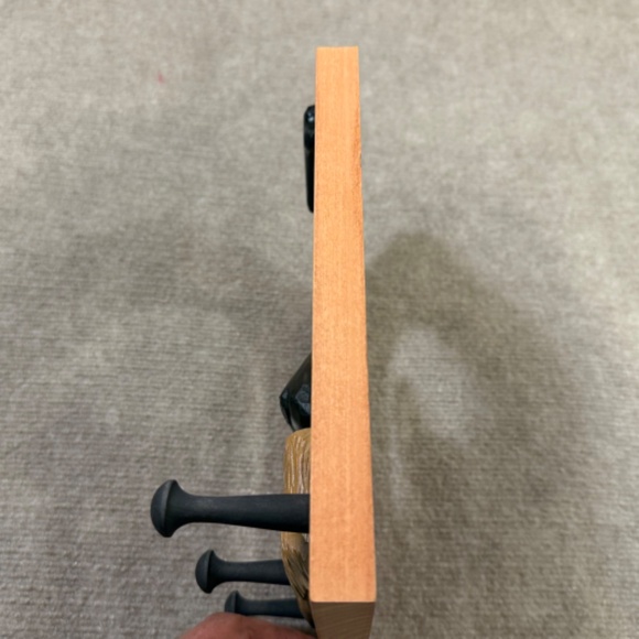 Michael Park Handmade Wooden Carved Resin German Shepard Dog Leash Holder 3 Hook - Picture 8 of 9